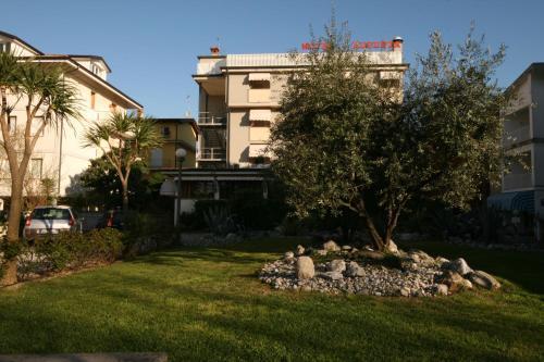 Augusta Hotel 3*